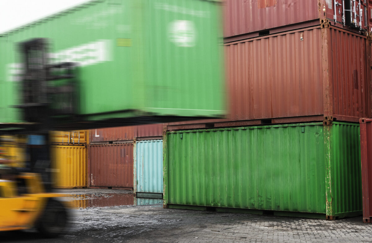 Container køb – praktiske løsninger til renovering og byggeopgaver